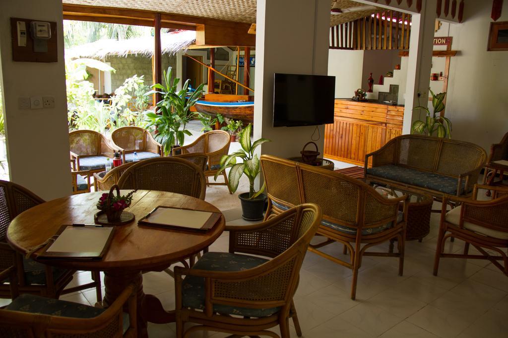 Alvi Star Inn Thulhaadhoo Buitenkant foto