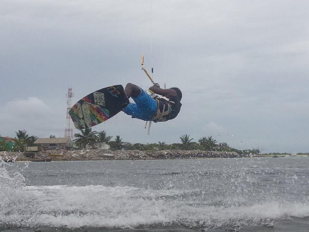 Alvi Star Inn Thulhaadhoo Buitenkant foto