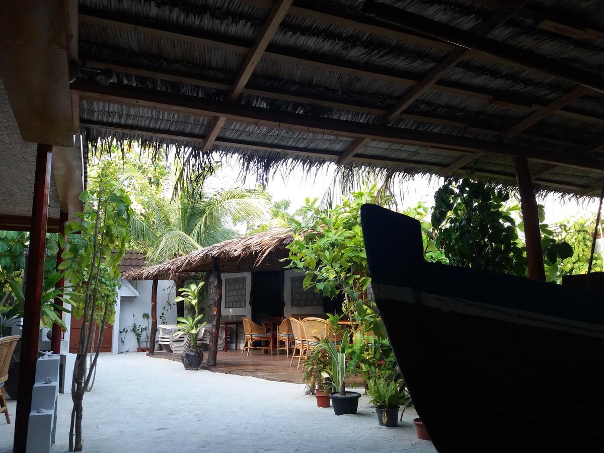Alvi Star Inn Thulhaadhoo Buitenkant foto