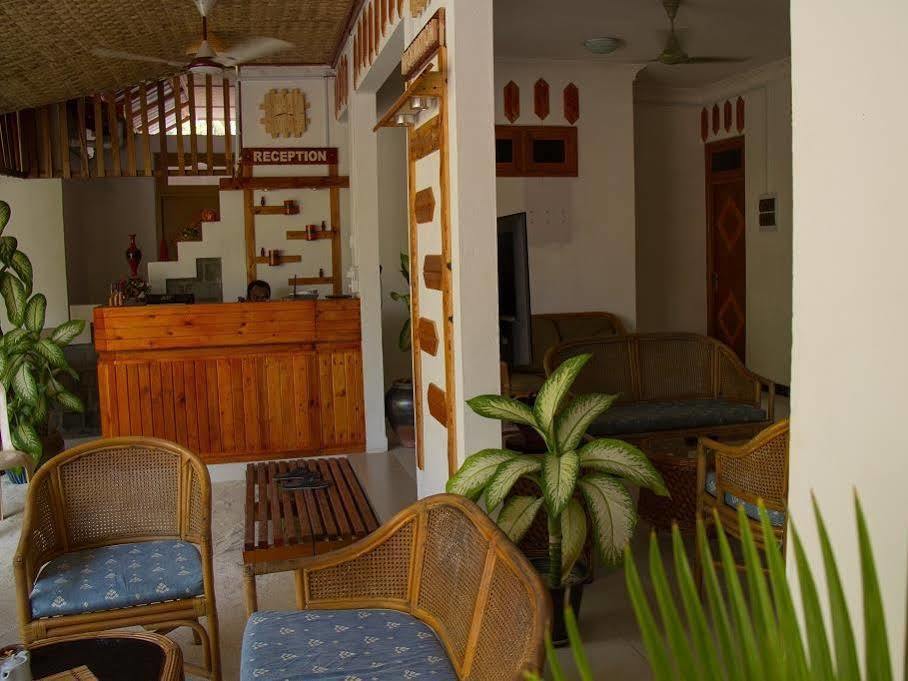 Alvi Star Inn Thulhaadhoo Buitenkant foto